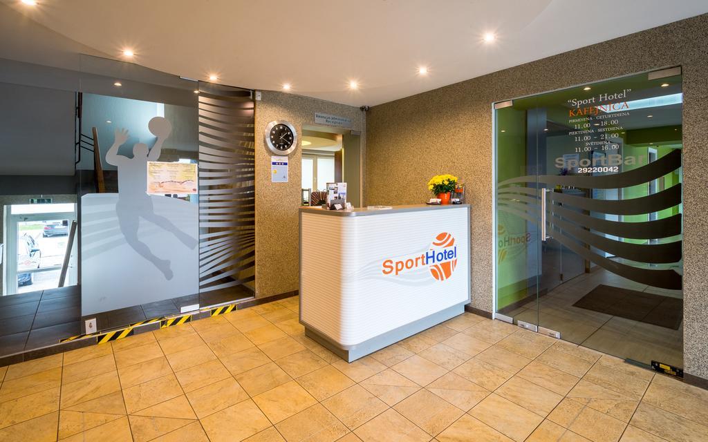 Sporthotel เลียปาญา ภายนอก รูปภาพ